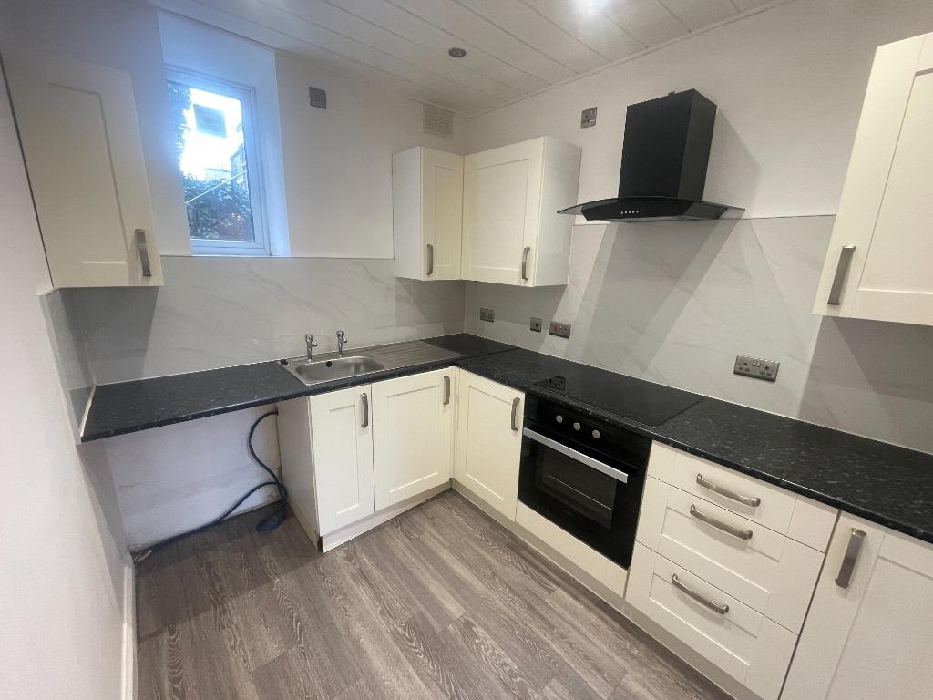 Noble Place, Hawick, TD9 1 bed flat to rent £400 pcm (£92 pw)