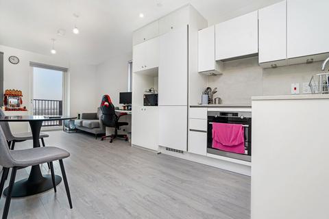 Studio for sale, Forastero House, Nestle Avenue, Hayes, London, UB3 4GF