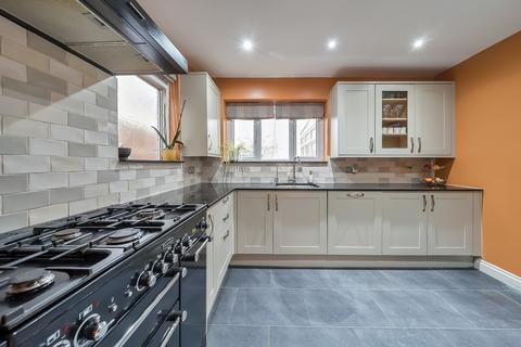 336 Field End Road, Ruislip, HA4 9PG