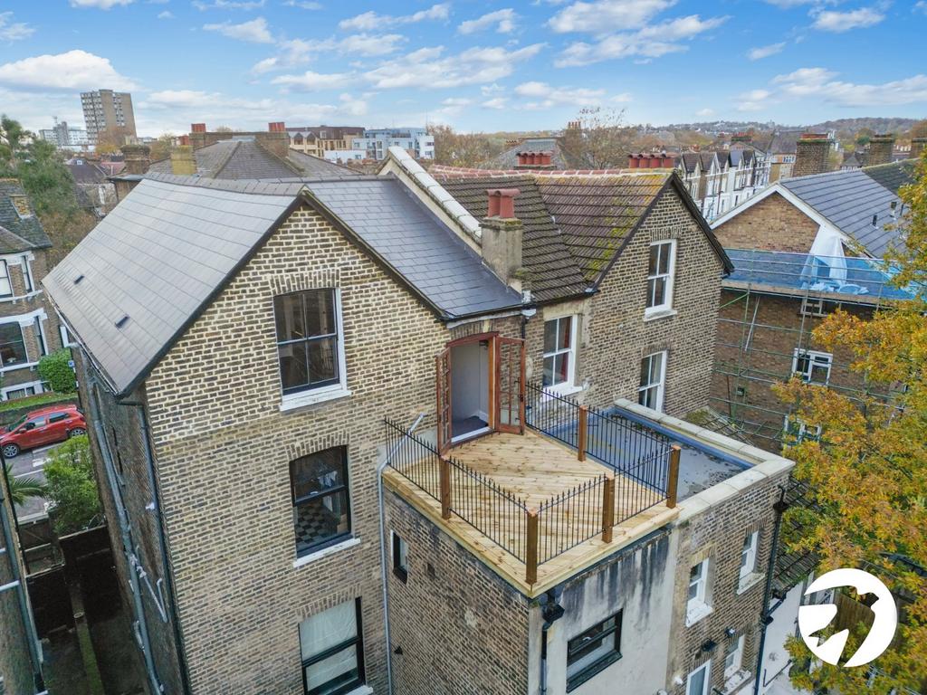 Mount Pleasant Road, Lewisham... 2 bed flat £1,500 pcm (£346 pw)