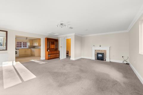 2 bedroom ground floor flat for sale - Oaklands, Woodhall Spa, LN10