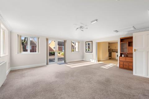 2 bedroom ground floor flat for sale, Oaklands, Woodhall Spa, LN10