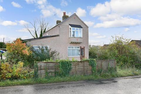 3 bedroom detached house for sale - Church Road, Eastchurch, Sheerness, Kent