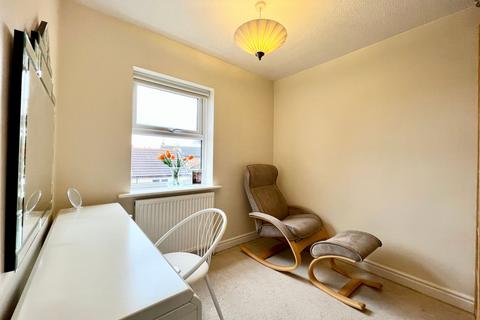 10 Burns Way, Clifford, Wetherby, LS23 6TA