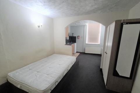 Studio to rent - 12-14 Adelphi Street, Preston PR1