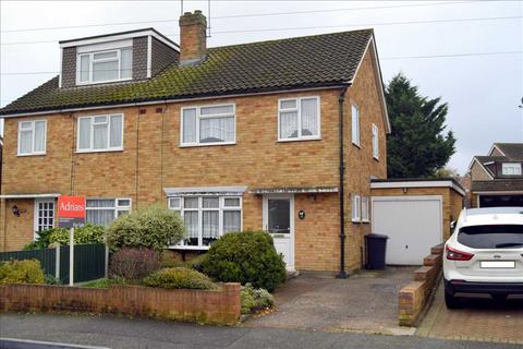 3 bedroom semi-detached house for sale - Juniper Drive, Chelmsford