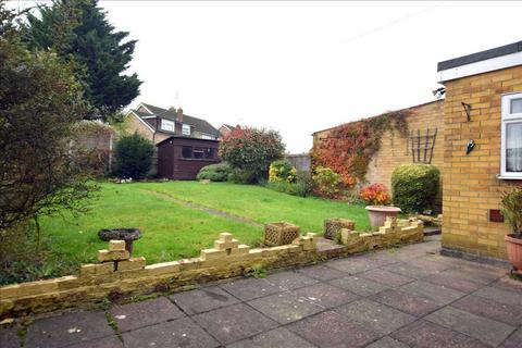 18 Juniper Drive, Chelmsford, CM2 9HL