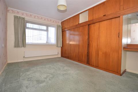 18 Juniper Drive, Chelmsford, CM2 9HL