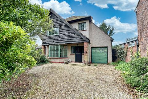 3 bedroom detached house for sale, Ardleigh Green Road, Hornchurch, RM11