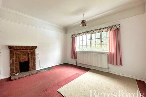 3 bedroom detached house for sale, Ardleigh Green Road, Hornchurch, RM11