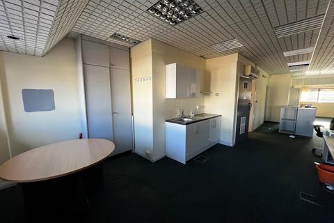 Office to rent, 1st Floor, Unit 37, The Metro Centre, Watford, WD18 9SB