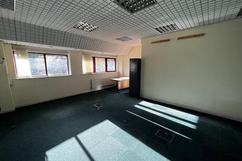 Office to rent, 1st Floor, Unit 37, The Metro Centre, Watford, WD18 9SB