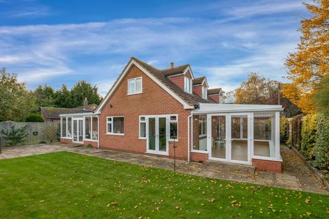 3 bedroom detached house for sale - West End, Long Clawson, Melton Mowbray, LE14