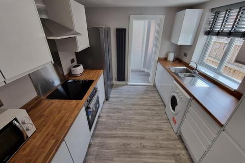 4 bedroom house share to rent - Haworth Street