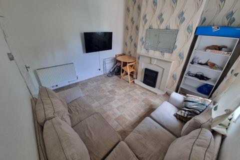 4 bedroom house share to rent - Grafton Street
