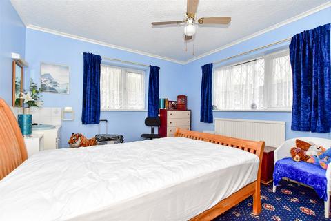 3 Argyle Gardens, Margate, CT9 5RL