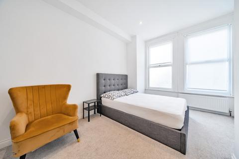 2 bedroom maisonette to rent - Howberry Road Thornton Heath CR7