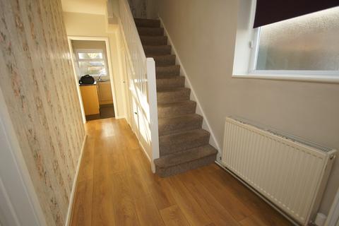 3 bedroom semi-detached house for sale - Maxwell Close, Whitby, Ellesmere Port, Cheshire. CH65