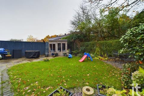 3 bedroom semi-detached house for sale - Midland Road, Bramhall, Stockport, SK7