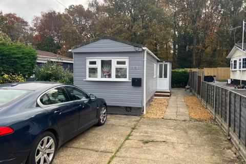1 bedroom mobile home for sale, Drapers Copse, Dibden, Southampton, Hampshire, SO45