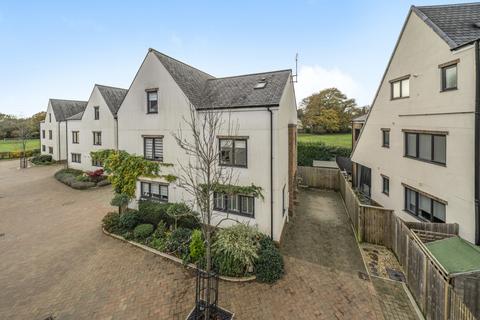 3 bedroom house for sale, Langham Court, Farnham, GU9