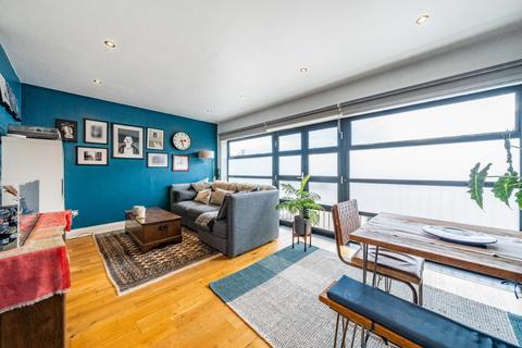 2 bedroom flat for sale - Gleneldon Road, Streatham