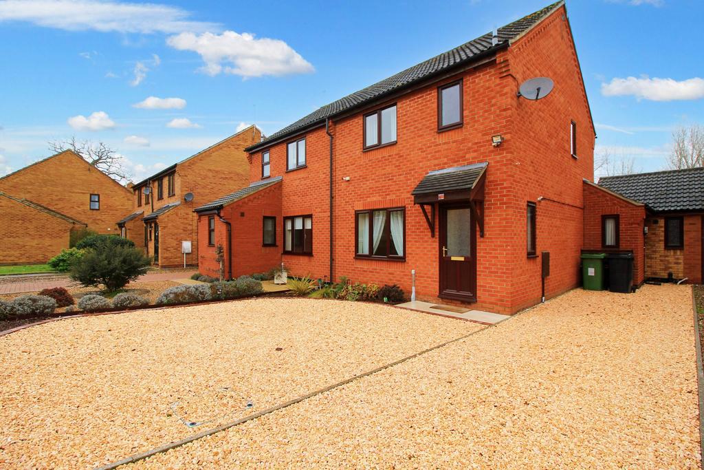 Homebred Lane, Loddon NR14 3 bed semidetached house to rent £1,195