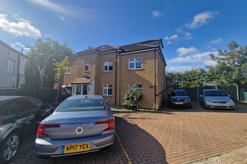 Flat 3, 2b Renters Avenue, London, NW4 3RA