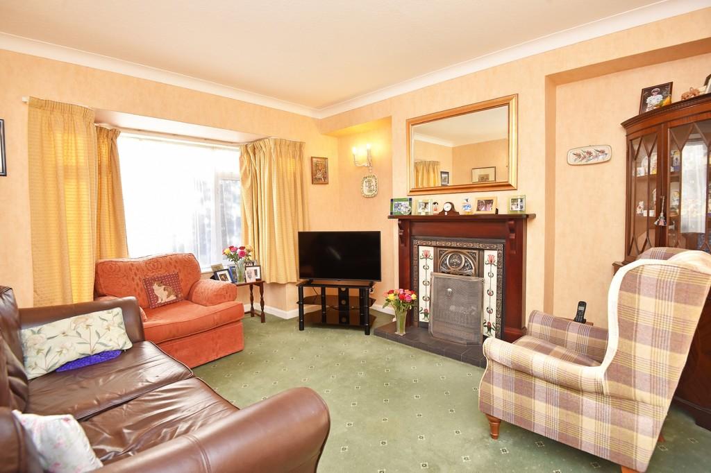 Plompton Drive, Harrogate 3 bed semidetached house for sale £275,000