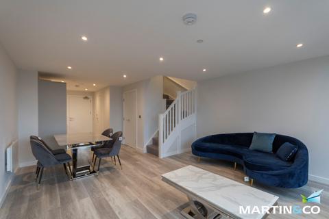 2 bedroom apartment to rent, Apex Lofts, Warwick Street, Digbeth, B12