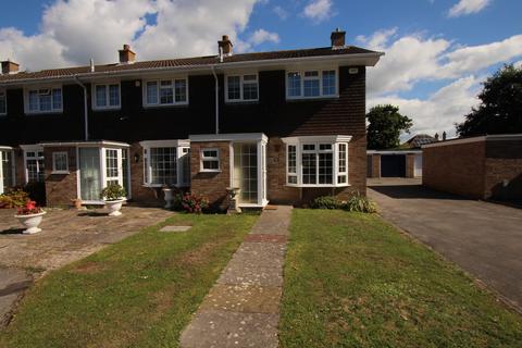 3 bedroom terraced house to rent, New Milton