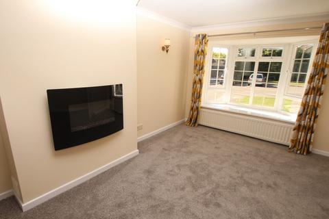 3 bedroom terraced house to rent, New Milton