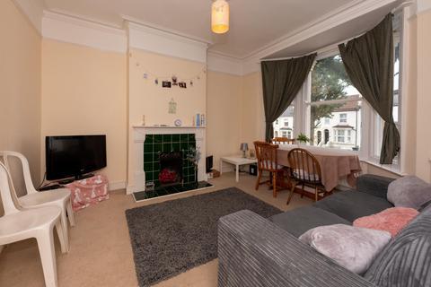 3 bedroom terraced house to rent, Elm Grove, East Sussex BN2