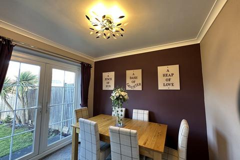 4 bedroom semi-detached house for sale, Falmouth Drive, Wigston, LE18