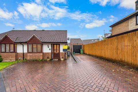2 bedroom semi-detached bungalow for sale - Oakmead Close, Pontprennau, Cardiff