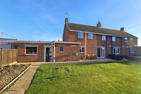 2 Beaumont Crescent, Brackley, NN13 6AR