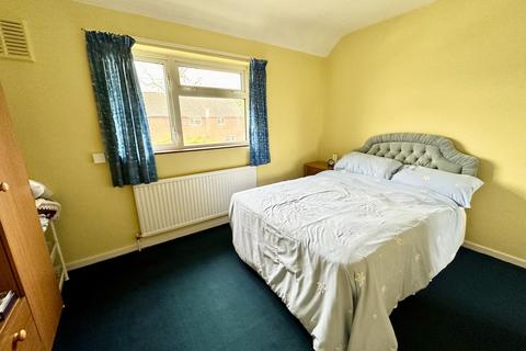 2 Beaumont Crescent, Brackley, NN13 6AR