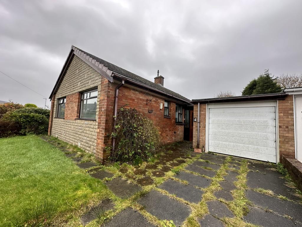 Hudson Close, Blackburn 2 bed detached bungalow for sale £150,000