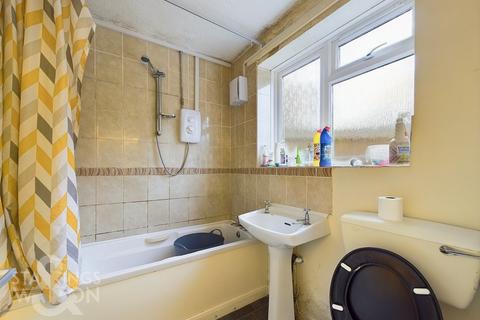 3 bedroom semi-detached house for sale, Beecheno Road, Norwich