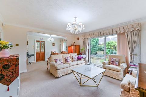 3 bedroom bungalow for sale - Stanley Road, Sutton, Surrey, SM2 6SA, Sutton, SM2