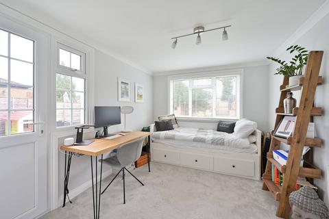 14 Byron Gardens, Sutton, SM1 3QG