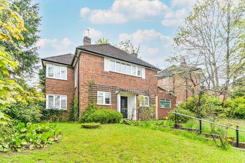 71 Brighton Road, Sutton, SM2 5BT