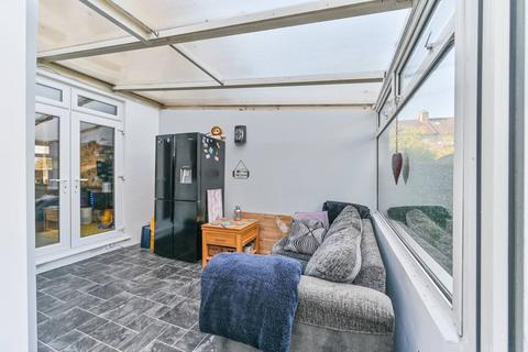 3 Erskine Road, Sutton, SM1 3AW