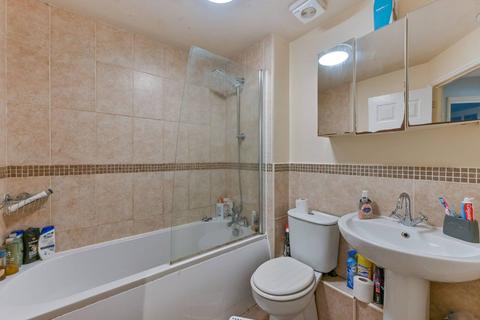 20 Hadleigh Drive, Sutton, SM2 5BF