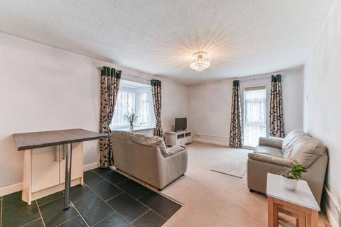 Flat 1, 7 Cedar Gardens, Sutton, SM2 5DD