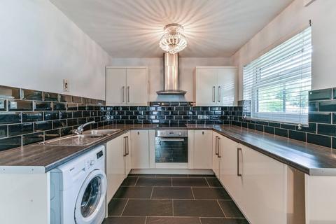 Flat 1, 7 Cedar Gardens, Sutton, SM2 5DD