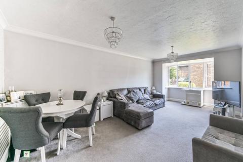 1 bedroom flat for sale, Benhill Wood Road, Sutton, SM1