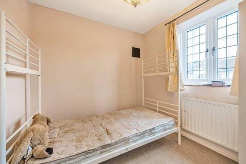 98 Meopham Road, Mitcham, CR4 1BJ