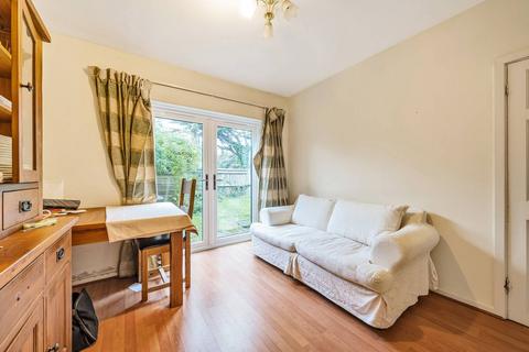 98 Meopham Road, Mitcham, CR4 1BJ
