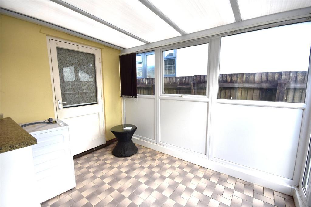 Howards Close, South Molton, Devon, EX36 2 bed bungalow £250,000